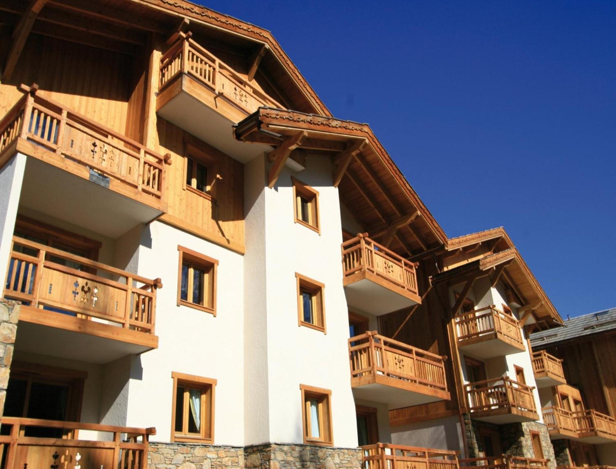 Lagrange Vacances Le Hameau Du Rocher Blanc Serre Chevalier Exterior foto